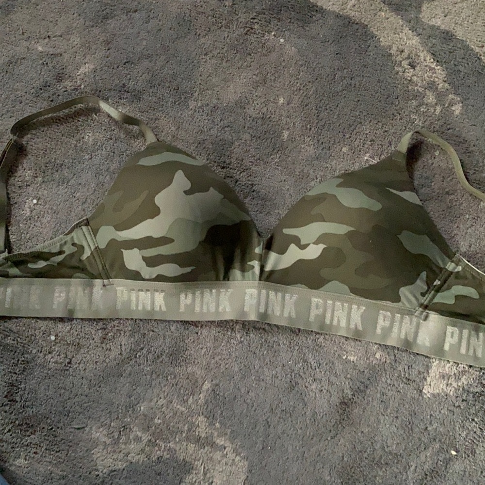 camo bra (never worn)